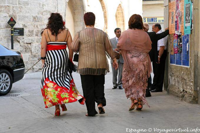 Valencia, busy in evening dress - Spain