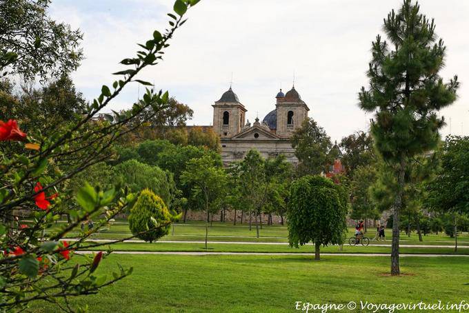Valencia, view from the Jardin del Rio Turia - Spain