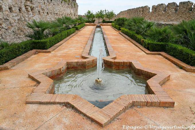 Arab-Andalusian fountain, Xativa - Spain