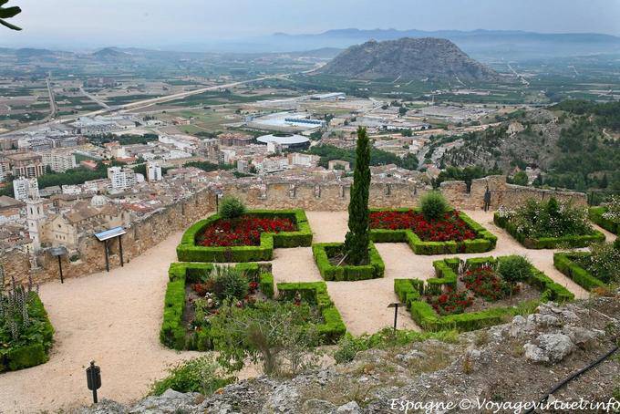 Tierras y las sierras of dry land Grossa, Xativa - Spain