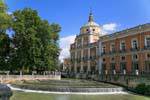 Small dam on the Ría, Palacio Real, Aranjuez, Spain.