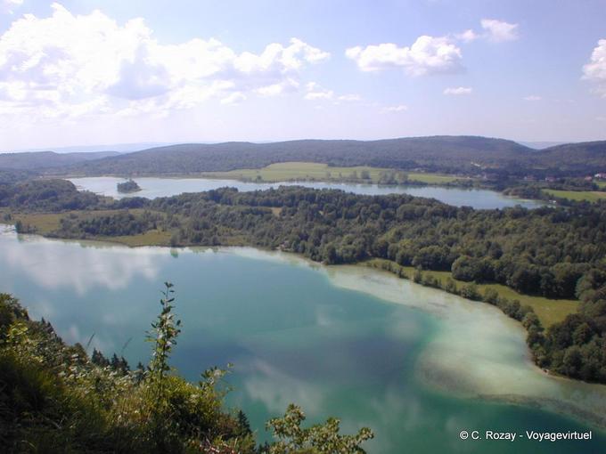 Panoramic view of the lake and the Grand Maclu Ilay, Jura - Franche-Comté, France