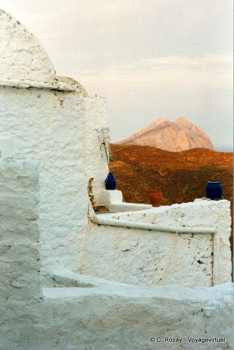Lime in the evening, local color, Anafi - Greece