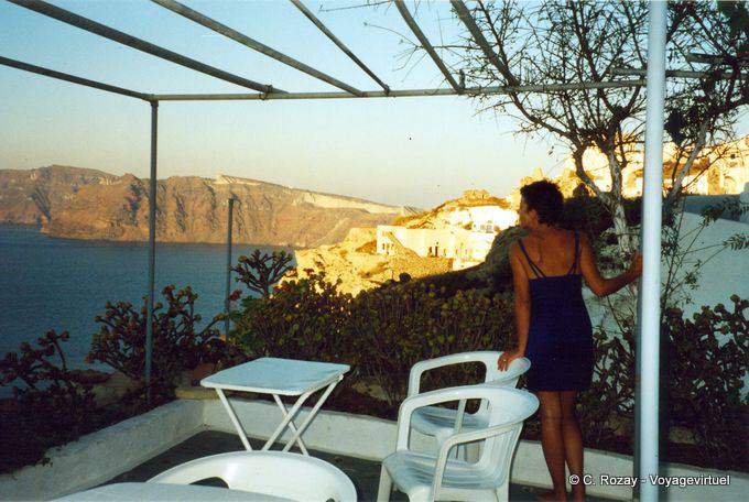 Perspective for the beautiful, Oia, Santorini - Greece