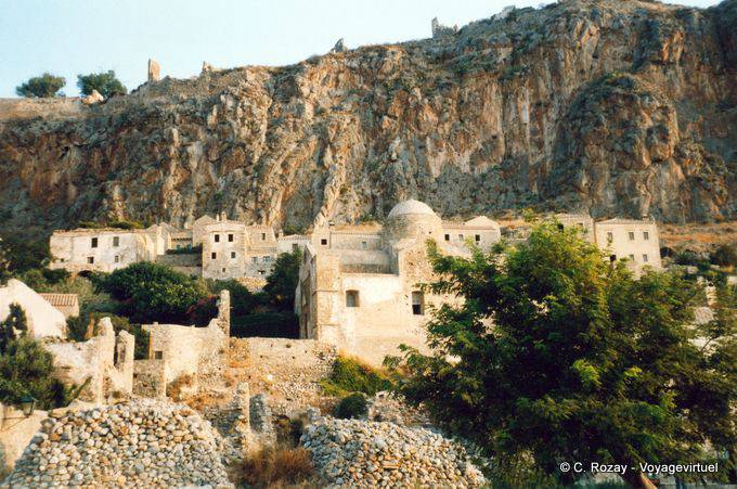 Monemvassia fortifiéee city - Greece