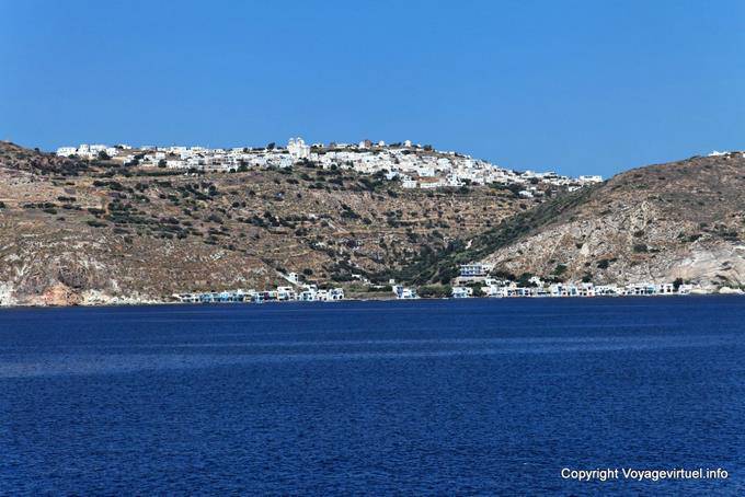 Milos, Klima, Plaka seen from the sea - Greece