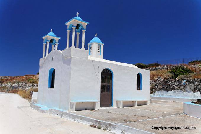 Milos, church Plathenia - Greece
