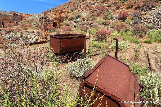 Serifos, Megalo Livadi, trailers mine - Greece