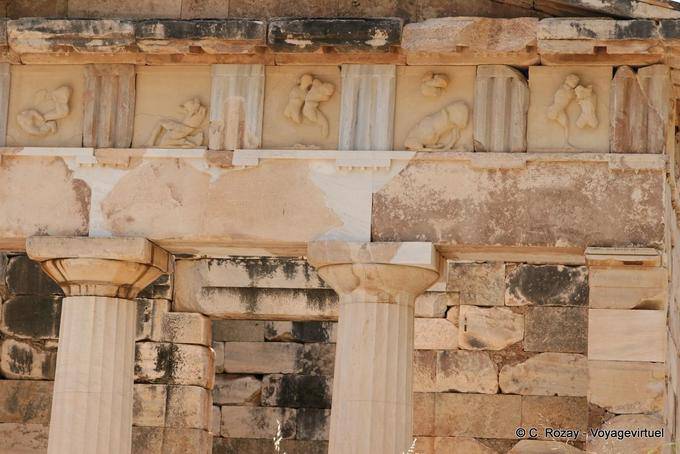 Metopes Siphnos Treasury, Delphi - Greece