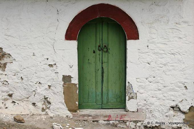 Kastraki, the door - Greece