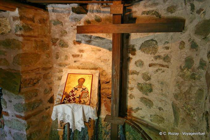 Cross and icon, Agios Nikolaos Anapafsas monastery, Meteora - Greece