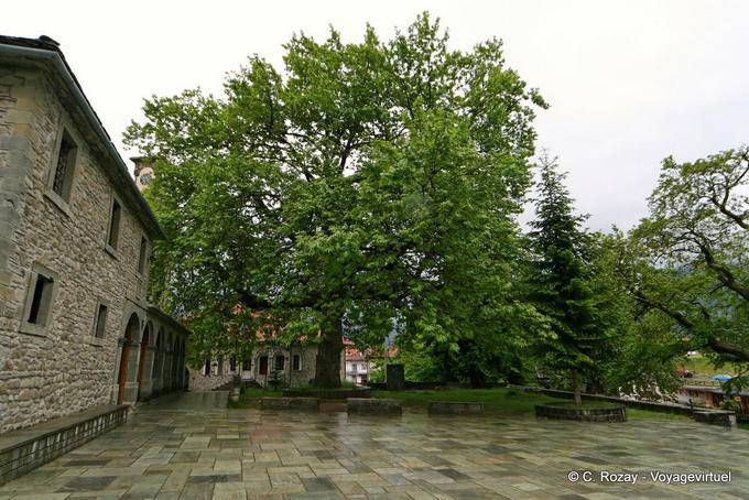 Square towards the church Agia Paraskevi, Metsovo - Greece