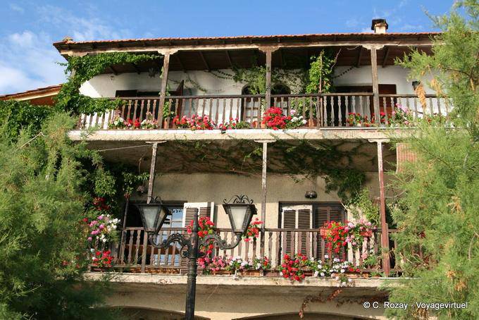 House typical balconnée, Afissos, Pelion - Greece