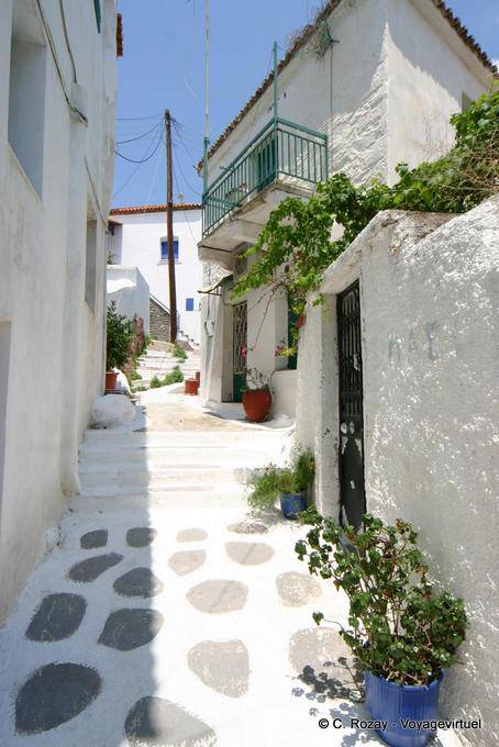 Rising lane, Poros - Greece