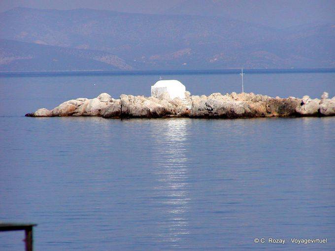 Ilot chapel facing Molos, Hydra - Greece