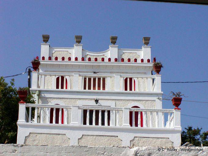 The house behind the wall, Spetses - Greece