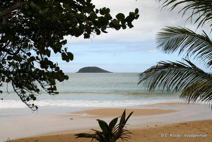 Isle facing the handle of the Grand Bas Vent, view from the bay of the Pearl - Guadeloupe