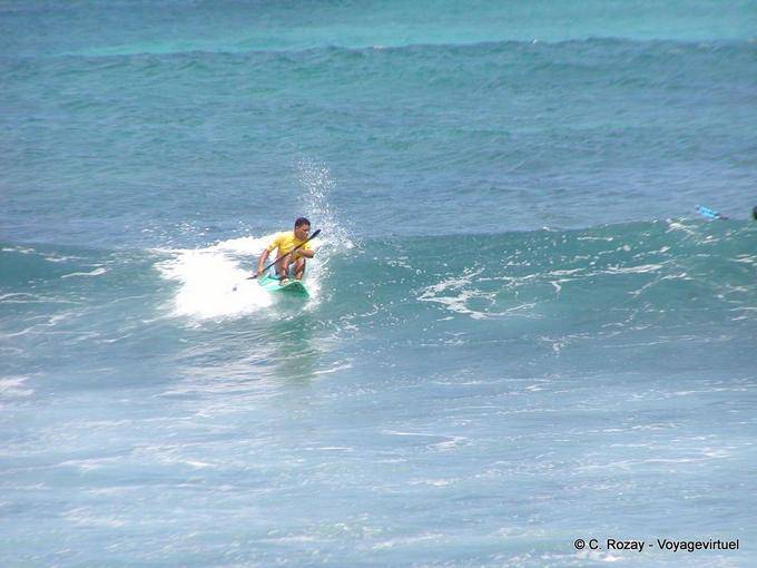 Surf sitting Anse Bertrand - Guadeloupe