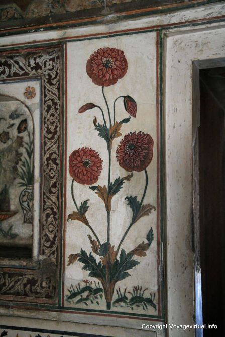 Agra Baby Taj Itmad Ud Daulah Tomb - India