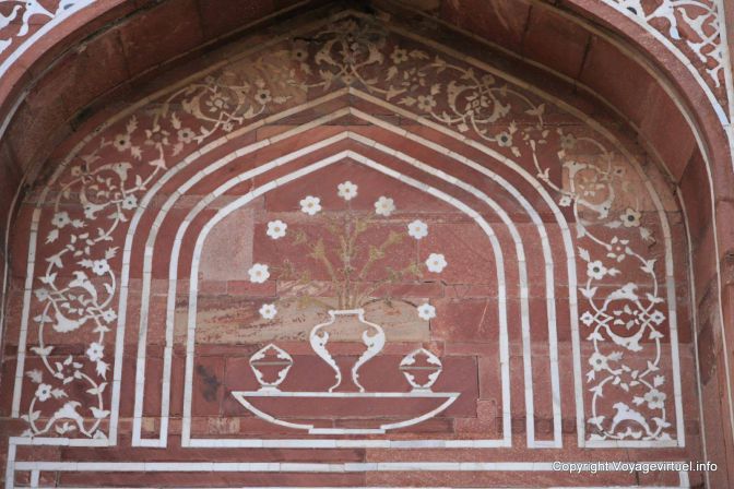 Agra Baby Taj Itmad Ud Daulah Tomb - India