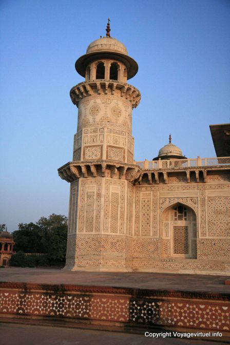 Agra Baby Taj Itmad Ud Daulah Tomb - India