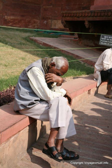 Agra Fort Rouge Amar Singh Pol Grosse Fatique - India