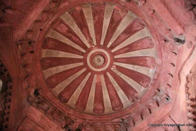 Agra Fort Rouge Jahangir Palace - India