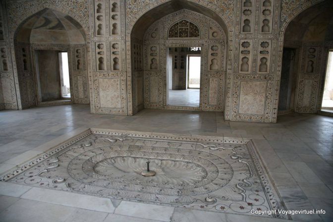 Agra Fort Rouge Muthamman Burj - India