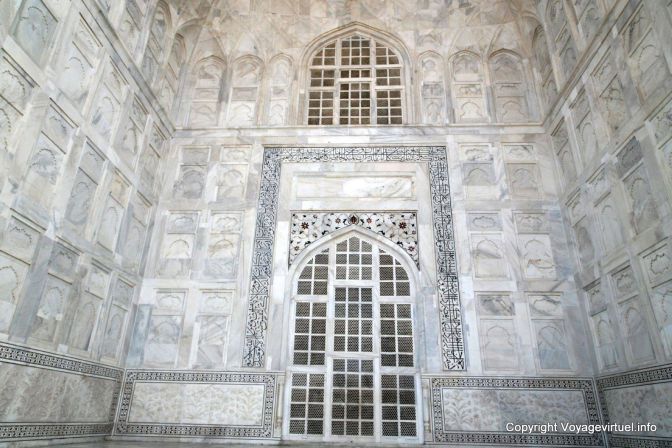 Agra Taj Mahal - India