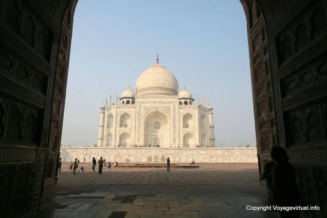 Agra Taj Mahal - India