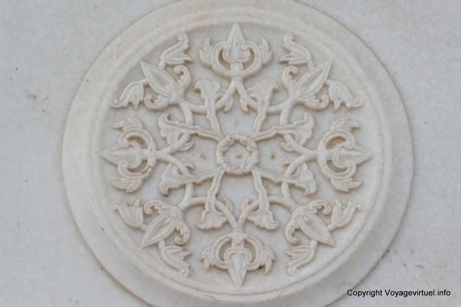 Agra Taj Mahal - India