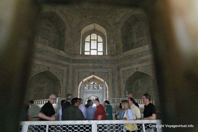 Agra Taj Mahal Dans Le Cenotaphe - India