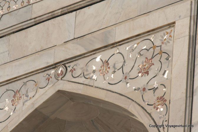 Agra Taj Mahal Eclat Des Incrustations - India