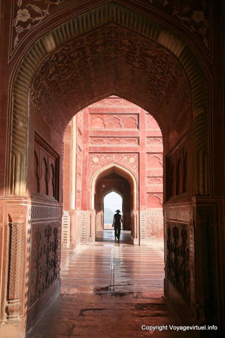 Agra Taj Mahal Mosque Masjid - India