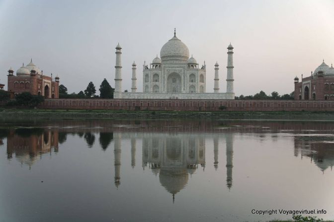 Agra Taj Mahal Sunset Yamuna Reflect - India