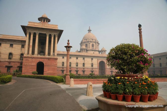 Delhi Palis Ministeres - India