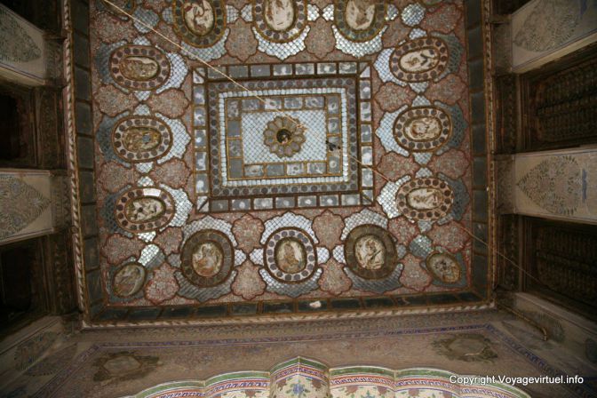 Fatehpur - India