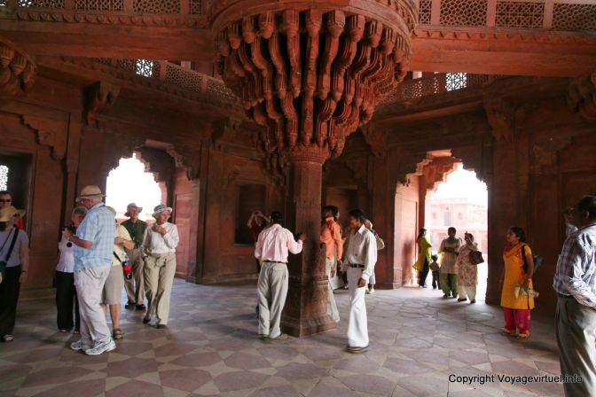 Fatehpur Sikri Diwan I Khas - India