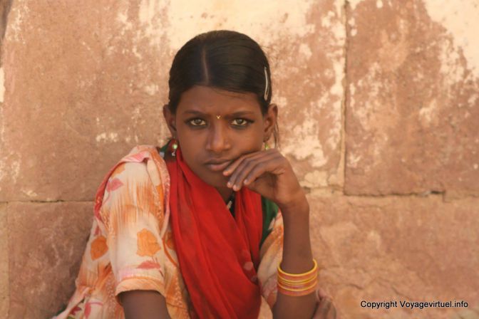 Jodhpur Mehrangarh Forteresse Jeune Fille Regard - India