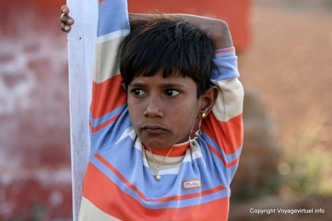 Route Delhi A Singhara Petite Fille - India