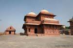 Fatepuhr Sikri raja birbal mahal i ilahi.