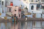 Pushkar les ghats lac sacre.