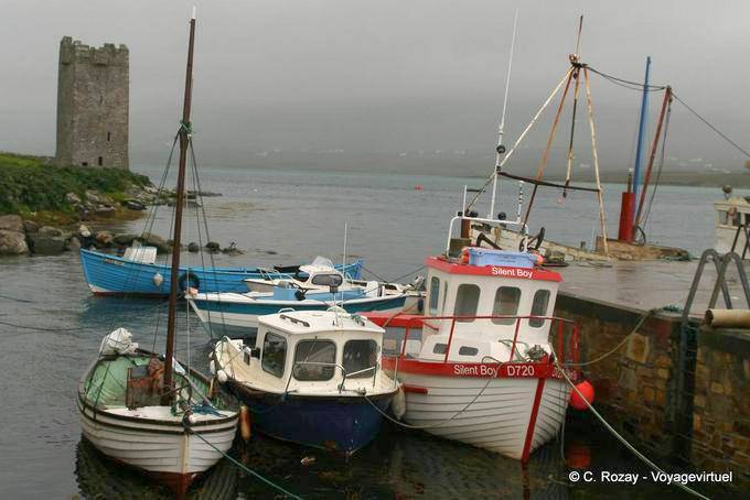 Small port to Kildavnet Castle, Achill Island - Ireland