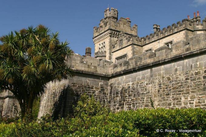 Wall and tower, Mainistir na Coille Moire, Connemara Kylemore Abbey - Ireland
