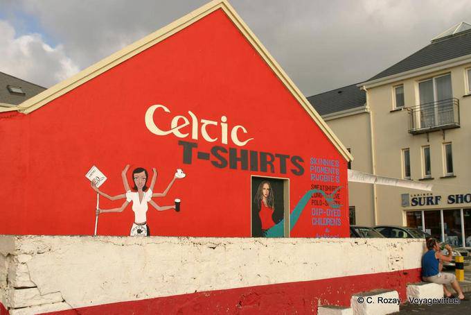 Mural on house flashy, Lahinch - Ireland