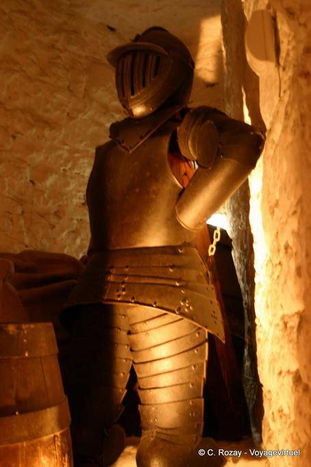 Bunratty castle armor - Ireland