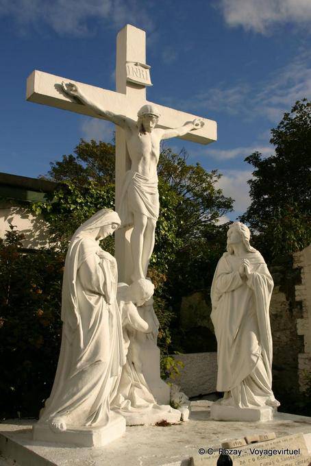 Calvary painted white, Dingle - Ireland