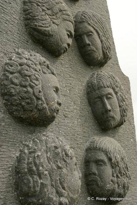 Monument at Dún year Óir Dingle - Ireland