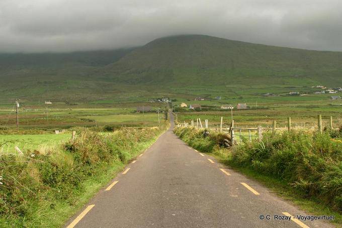 Route face Brandon Mountain, Ballycurrane, Dingle - Ireland