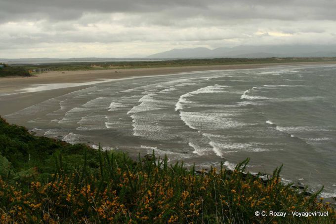 Waves on Inch Beach, Dingle - Ireland